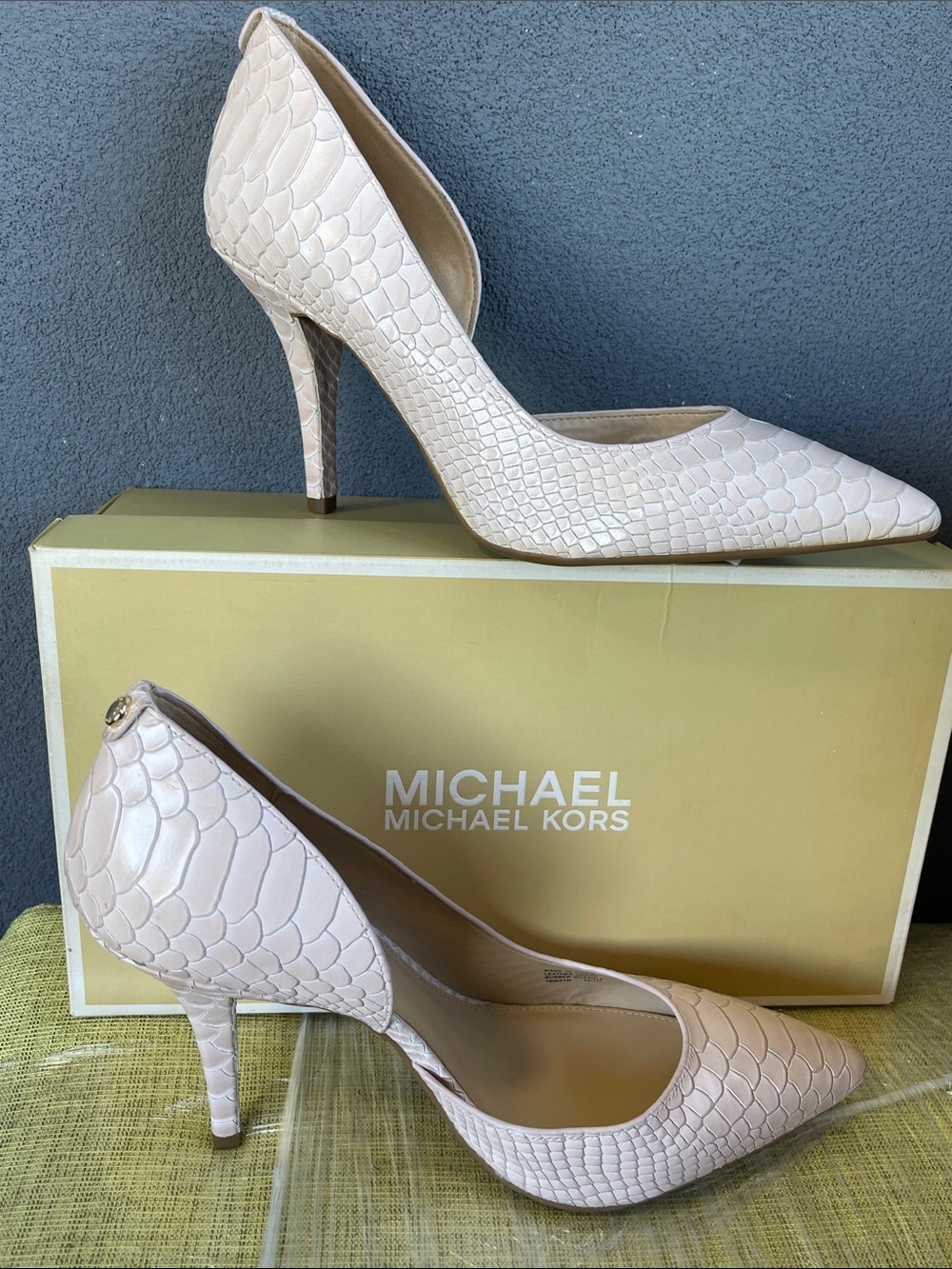 NEW Michael Kors Nathalie Flex  Pointed-Toe Heel Pump SIZE 10